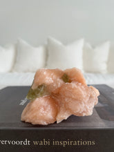 Load image into Gallery viewer, Stilbite with Green Apophyllite
