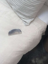 Load image into Gallery viewer, Agate Scalp Massage Comb
