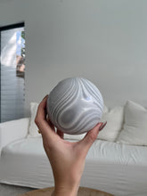 Load image into Gallery viewer, Agate Sphere
