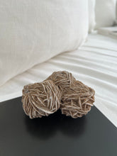 Load image into Gallery viewer, Desert Rose 009
